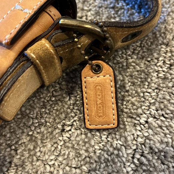 Coach purse - Picture 6 of 7